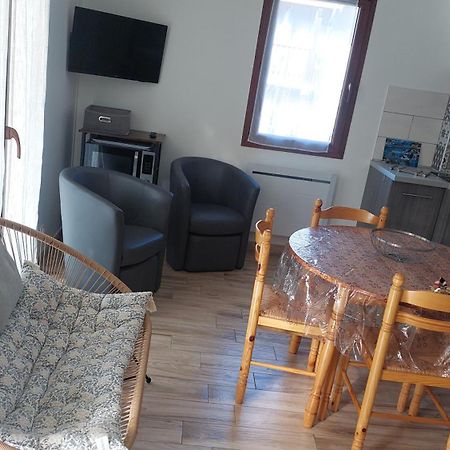 Le Pre Fleuri: New 3-Star Tourist Apartments with Private Parking Guillestre Exterior photo