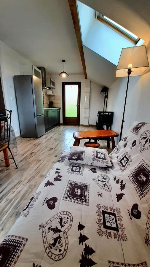 Le Pre Fleuri: New 3-Star Tourist Apartments with Private Parking Guillestre Exterior photo