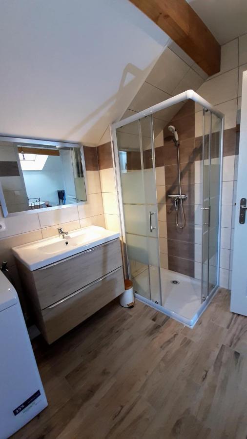 Le Pre Fleuri: New 3-Star Tourist Apartments with Private Parking Guillestre Exterior photo