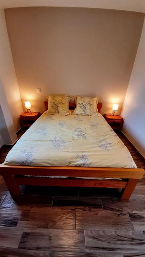 Le Pre Fleuri: New 3-Star Tourist Apartments with Private Parking Guillestre Exterior photo