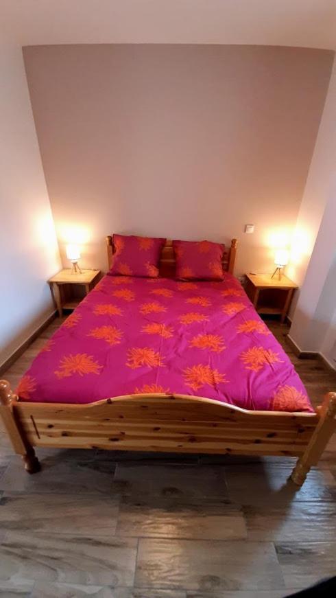 Le Pre Fleuri: New 3-Star Tourist Apartments with Private Parking Guillestre Exterior photo