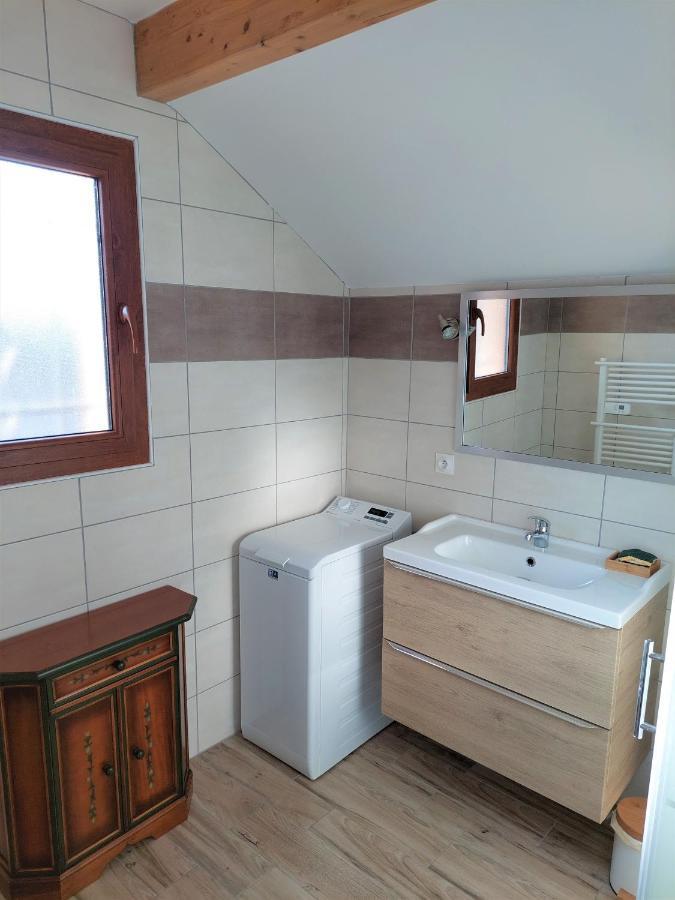 Le Pre Fleuri: New 3-Star Tourist Apartments with Private Parking Guillestre Exterior photo