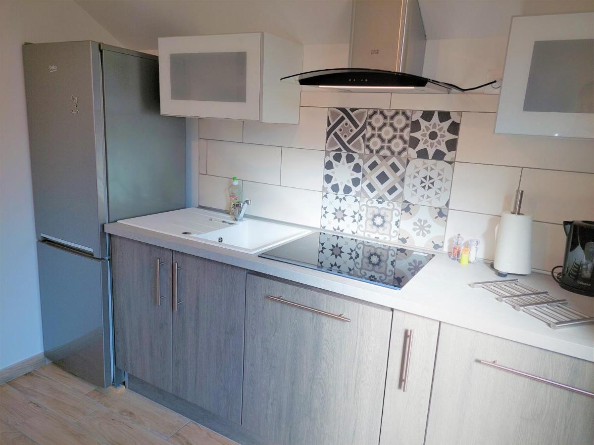 Le Pre Fleuri: New 3-Star Tourist Apartments with Private Parking Guillestre Exterior photo